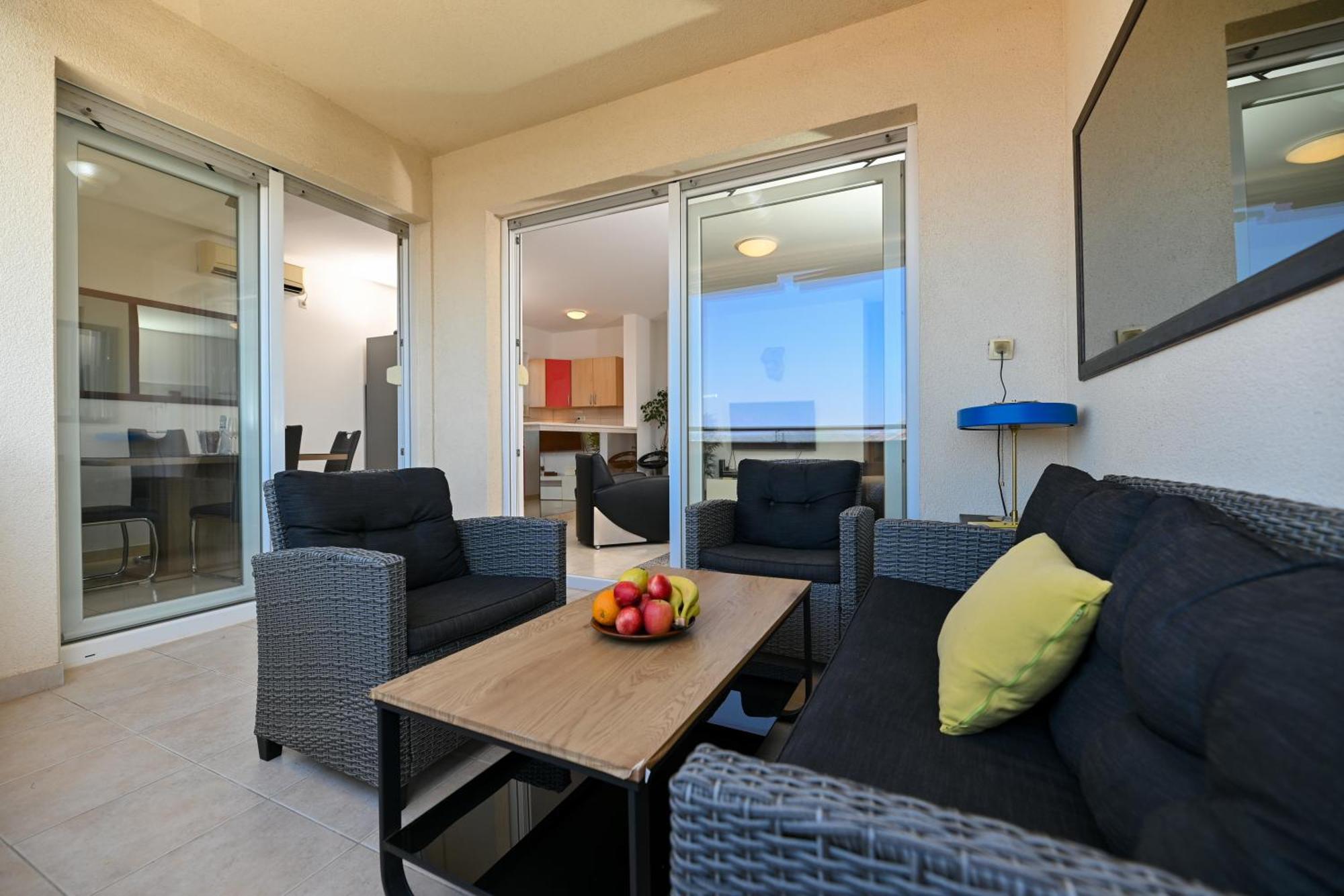 Sunny Place With Sea View Трогир Экстерьер фото