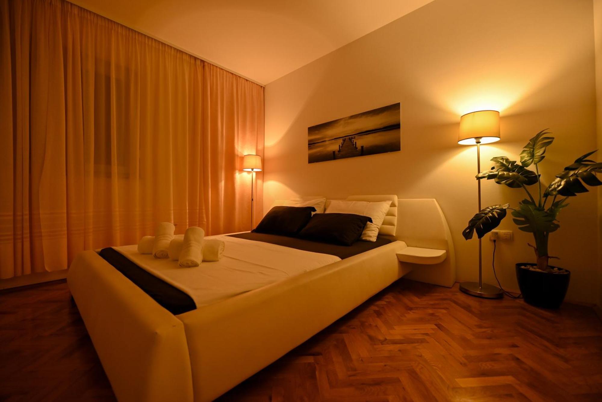 Sunny Place With Sea View Трогир Экстерьер фото